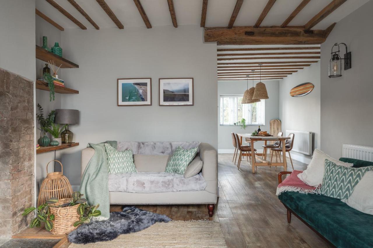 Seascape Hideaways At Мортго Номер фото